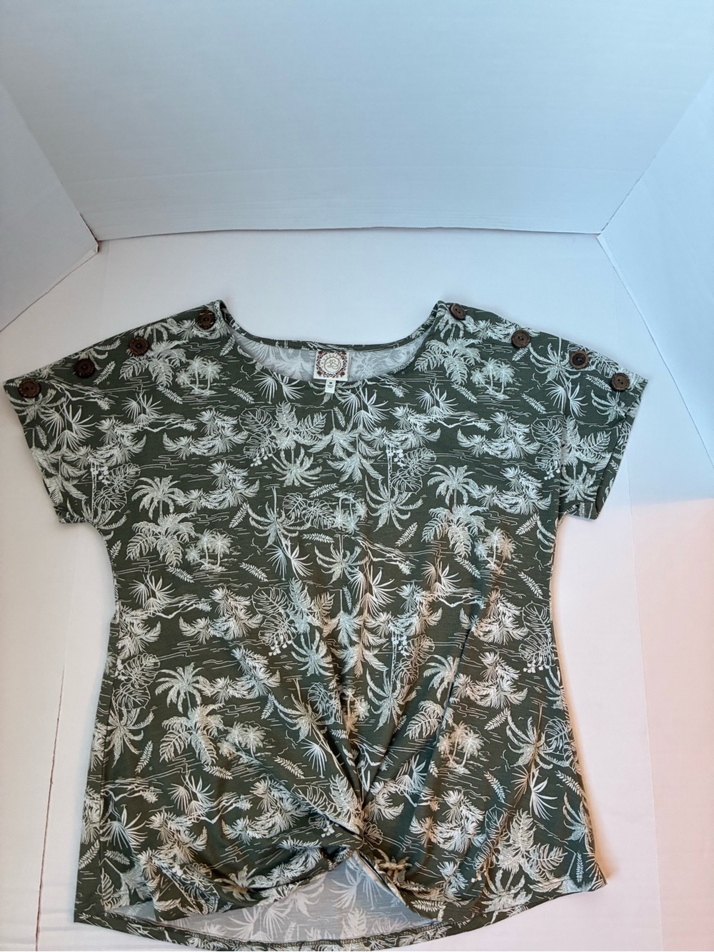 Women’s TRUSELF Tropical T Shirt Medium